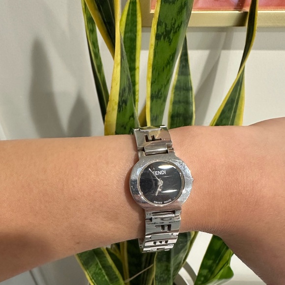 Fendi Watch Stainless Steel - Picture 7 of 11